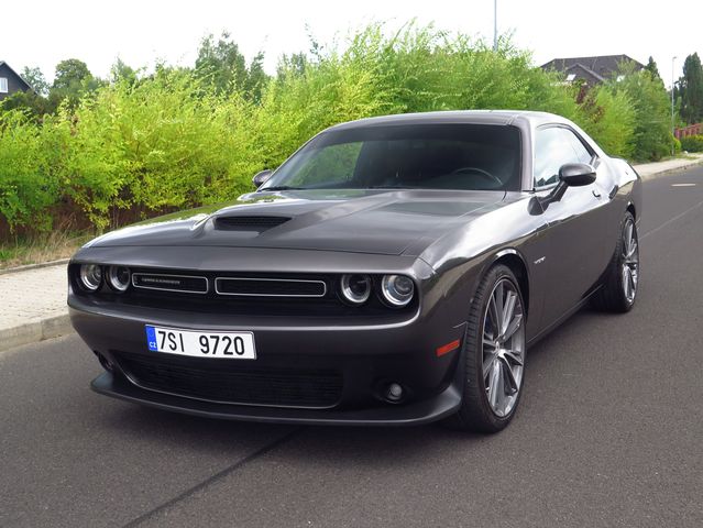 Dodge Challenger